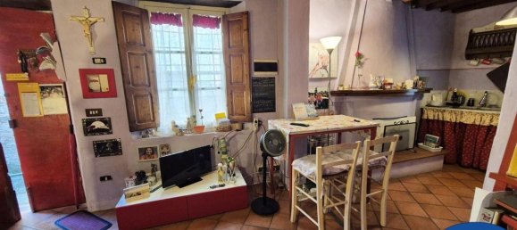 5 bedrooms House in Pescaglia, Italy No. 340762 5