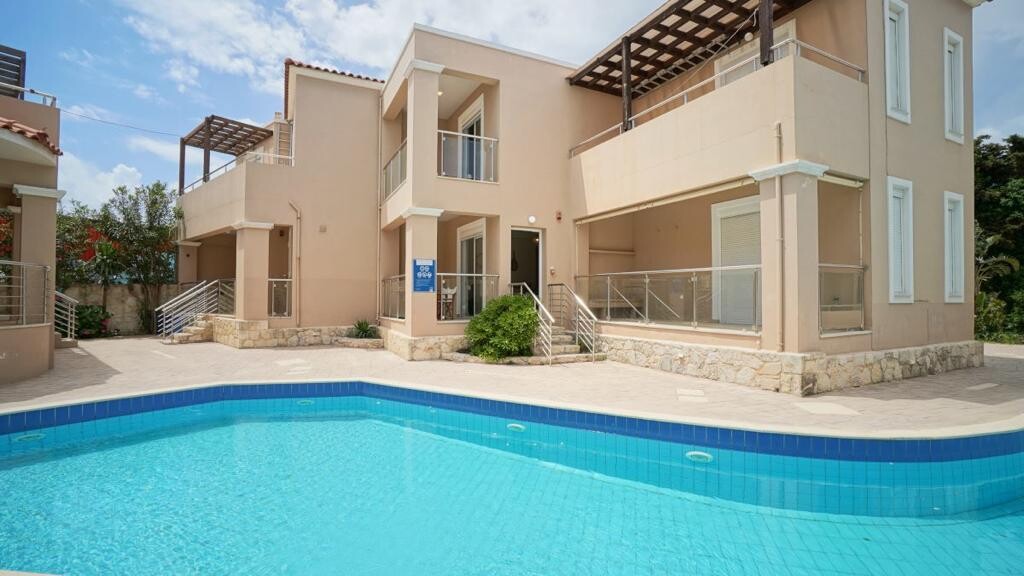 2 bedrooms Property in Platanias, Greece No. 3316