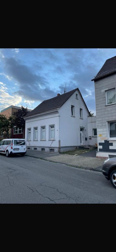 3 Schlafzimmer Stadthaus in Solingen, Germany, Nr. 347936