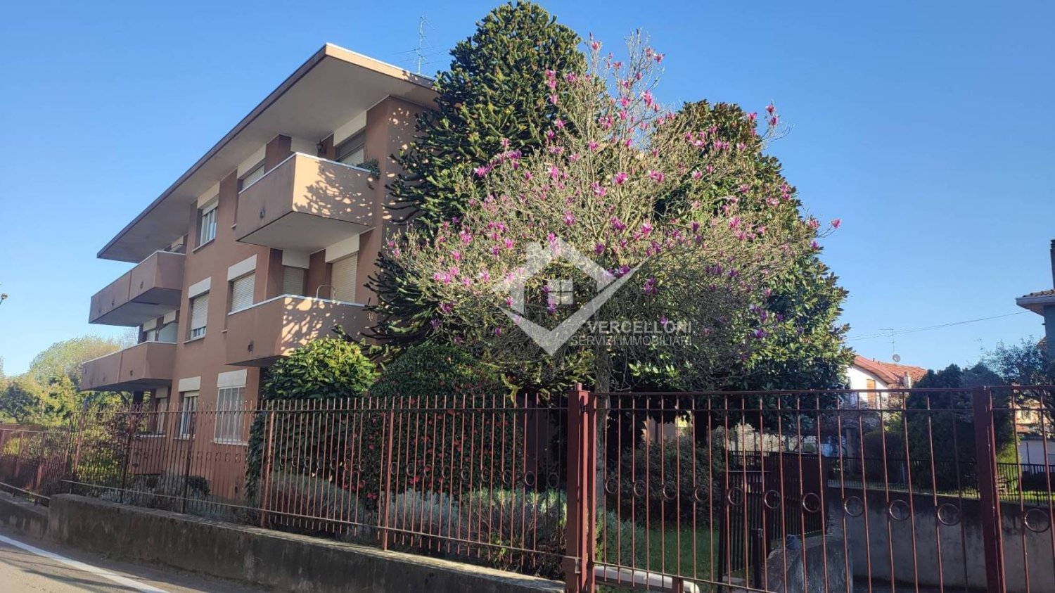 2 Schlafzimmer Wohnung in Novara, Italy, Nr. 169922