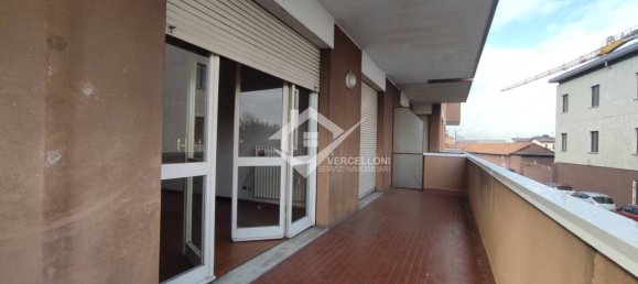 2 Schlafzimmer Wohnung in Novara, Italy, Nr. 169922 6