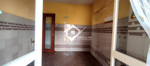 2 Schlafzimmer Wohnung in Novara, Italy, Nr. 169922 11