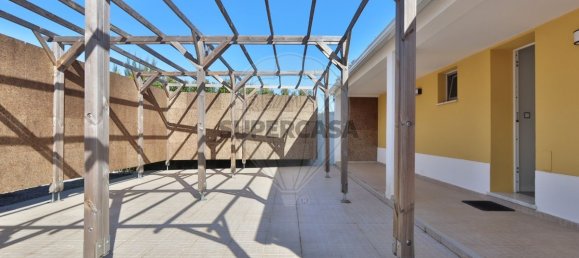 4 bedrooms House in Palmela, Portugal No. 234191 20