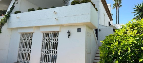 3 bedrooms Villa in La Duquesa, Spain No. 51203 18