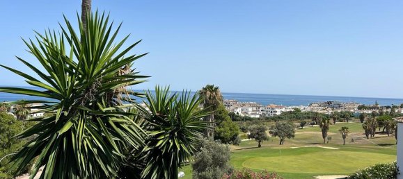 3 bedrooms Villa in La Duquesa, Spain No. 51203 6