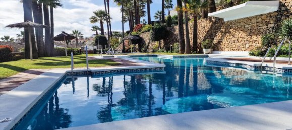 3 bedrooms Villa in La Duquesa, Spain No. 51203 4