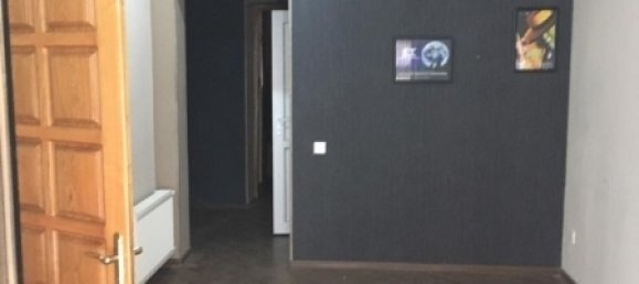 Escritório de 2 divisões em Nasimi, Azerbaijan N.º 1020 4