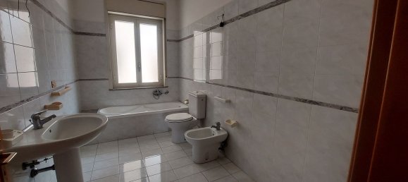 Квартира с 5 комнатами в Патерно, Италия № 48729 14