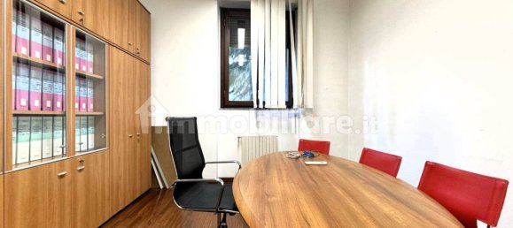4 rooms Office in Monza, Italy No. 355094 6