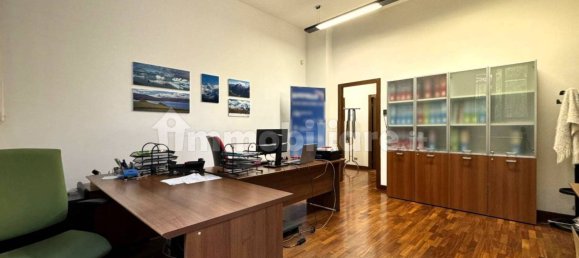 4 rooms Office in Monza, Italy No. 355094 4
