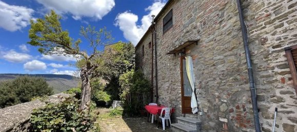 Casa de 2 habitaciónes en Cortona, Italy No. 71031 6