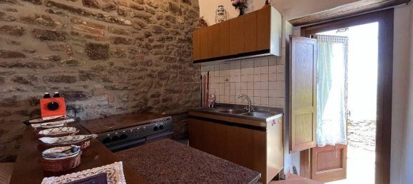 Casa de 2 habitaciónes en Cortona, Italy No. 71031 17