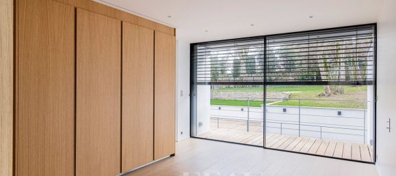 5 bedrooms House in Ville-d'Avray, France No. 181615 18