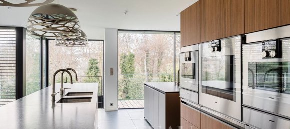 5 bedrooms House in Ville-d'Avray, France No. 181615 11