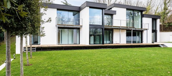 5 bedrooms House in Ville-d'Avray, France No. 181615 27