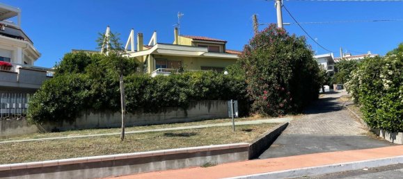 Studio in Petacciato, Italy No. 281622 4