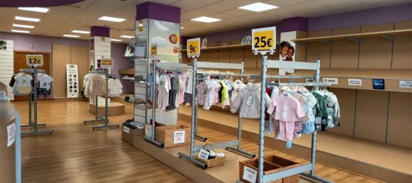  عقار تجاري في Foz, Spain 200متر مربع رقم 179276 2