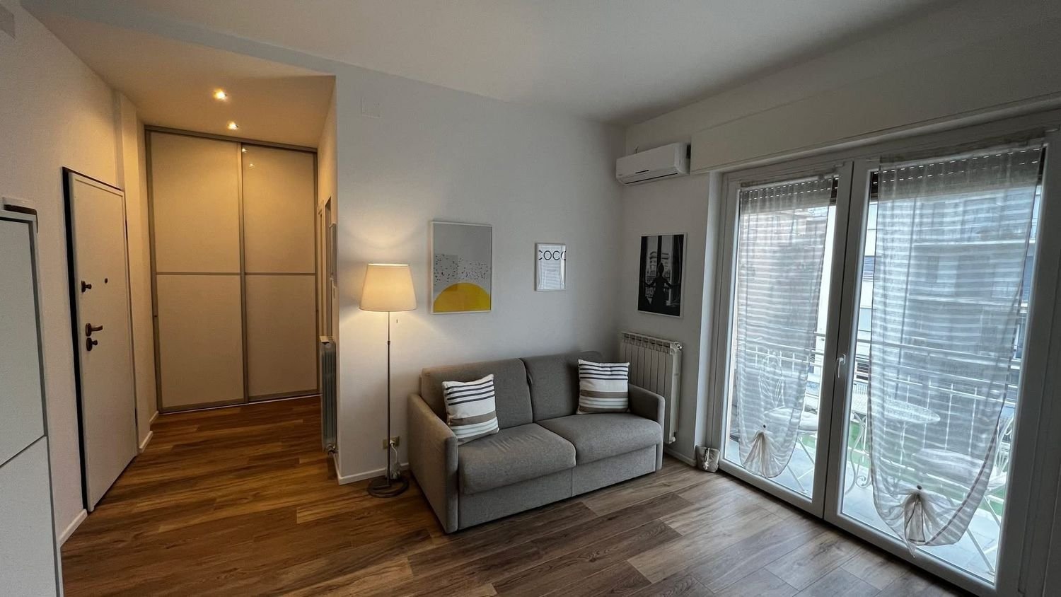 Квартира с 2 комнатами в Споторно, Италия № 281394