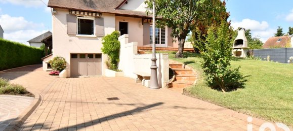 3 bedrooms House in Blois, France No. 261466 2