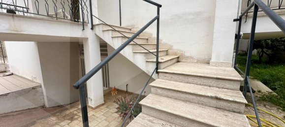 5 rooms House in Capurso, Italy No. 29144 9