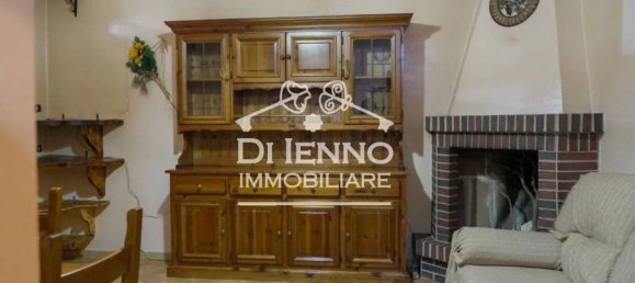 3 rooms Apartment in Mentana, Italy No. 27565 3
