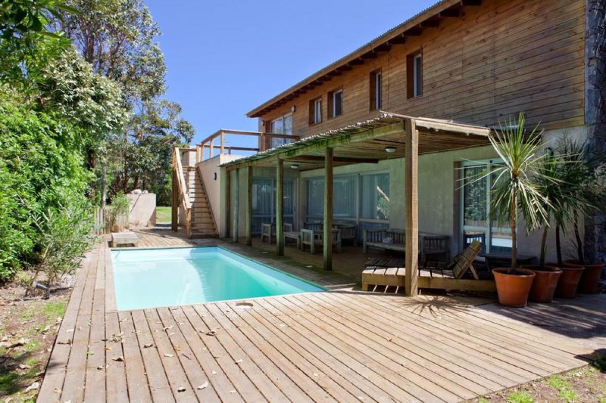 4 bedrooms House in Maldonado, Uruguay No. 7220