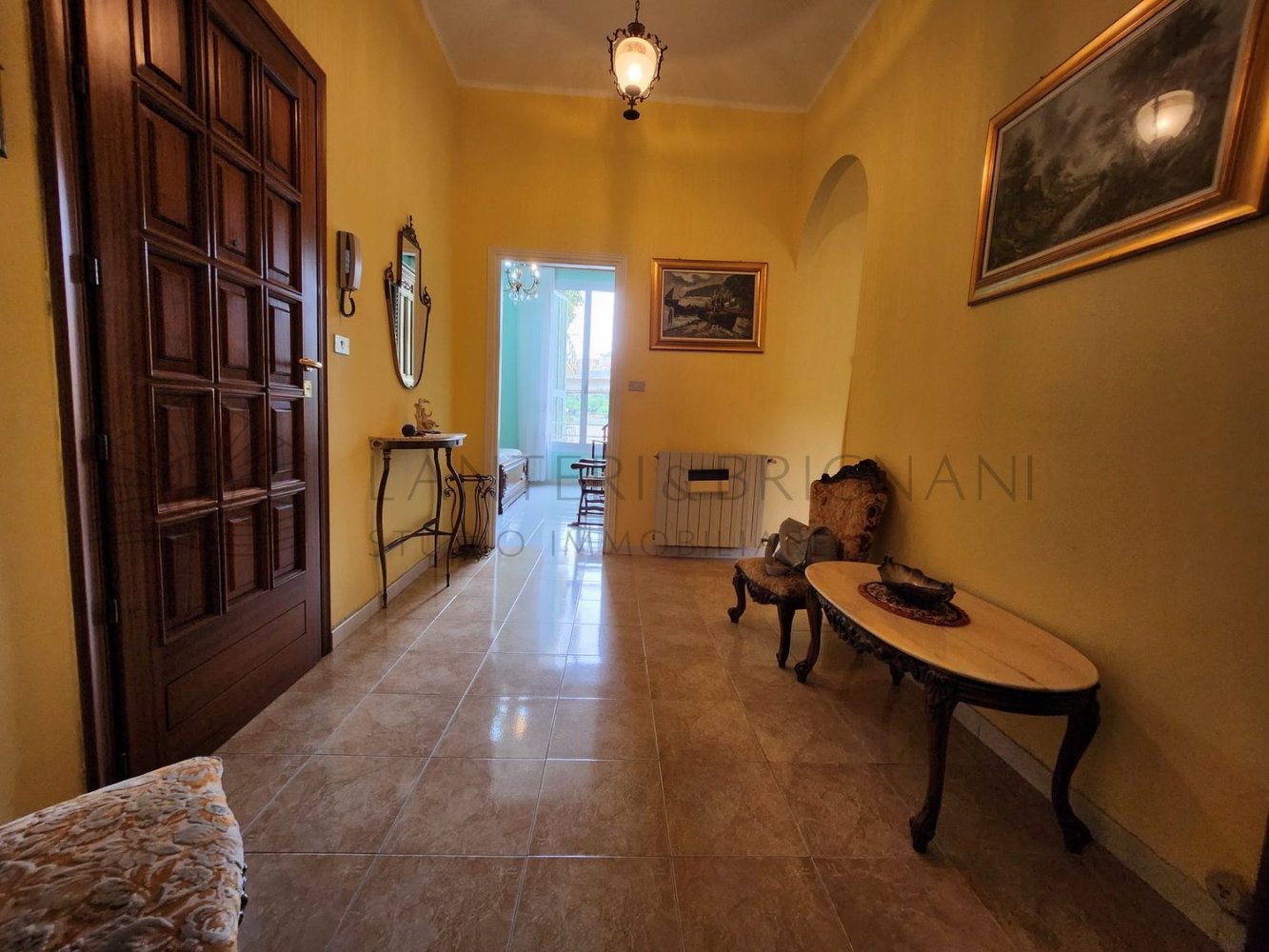5 rooms Apartment in Ventimiglia, Italy No. 152957