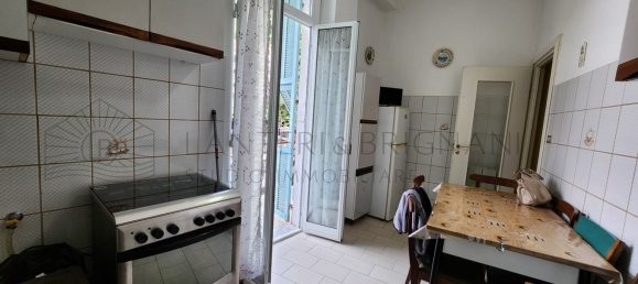 5 rooms Apartment in Ventimiglia, Italy No. 152957 11