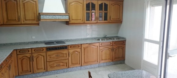 5 bedrooms House in Vilagarcia de Arousa, Spain No. 159168 5