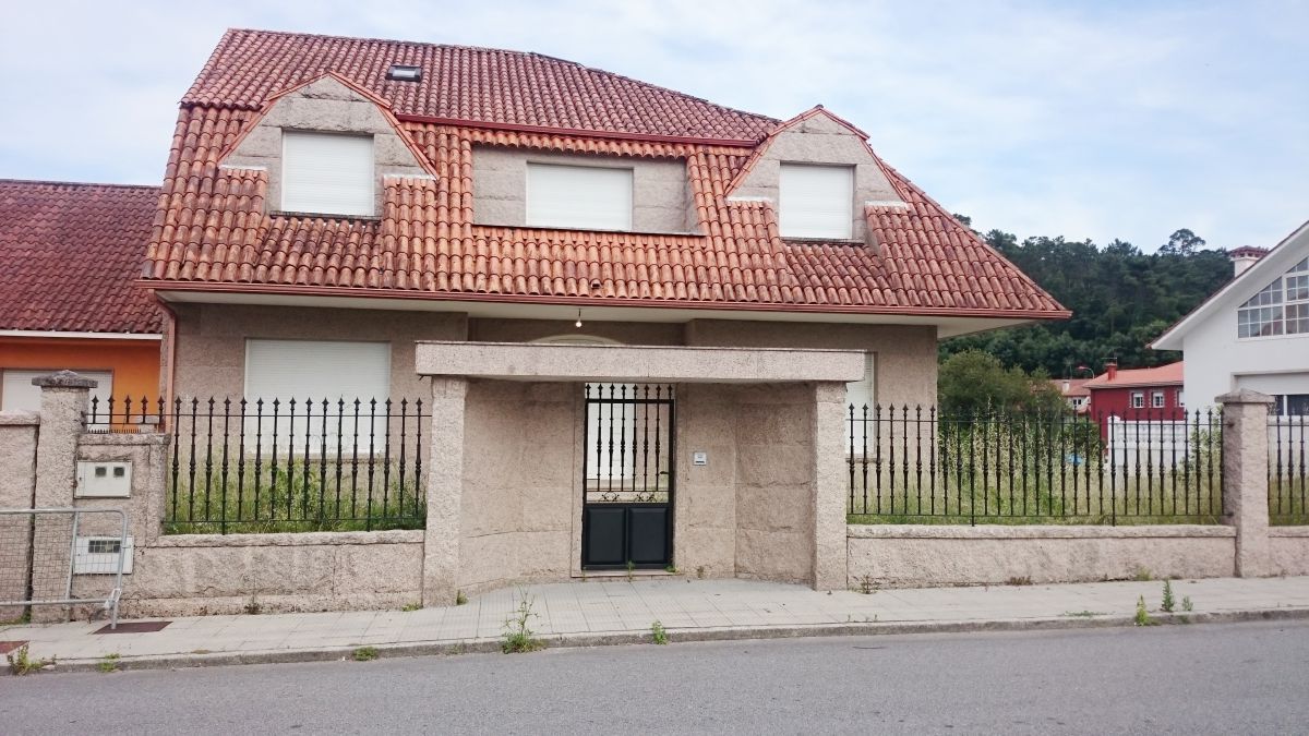 5 bedrooms House in Vilagarcia de Arousa, Spain No. 159168