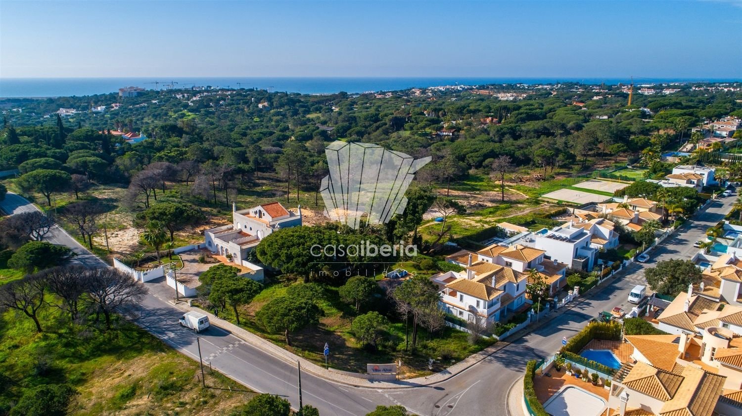  قطعة أرض في Almancil, Portugal 1055متر مربع رقم 74778