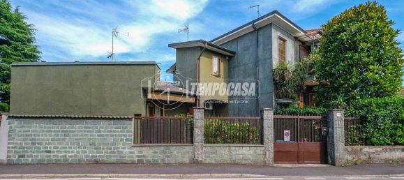 2 Schlafzimmer Haus in Bareggio, Italy, Nr. 300982 46