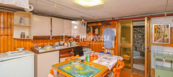 2 Schlafzimmer Haus in Bareggio, Italy, Nr. 300982 43