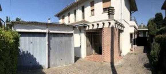 5 rooms Apartment in Lendinara, Italy No. 58124 14