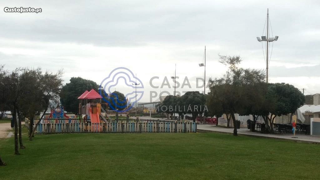 Grundstück in Vila Nova de Gaia, Portugal 1350m², Nr. 47784