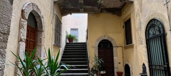 Квартира с 2 комнатами в Тропеа, Италия № 304229 15