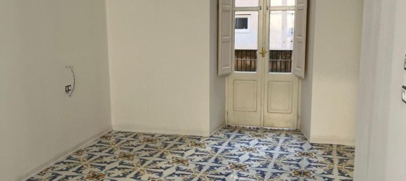 Квартира с 2 комнатами в Тропеа, Италия № 304229 19