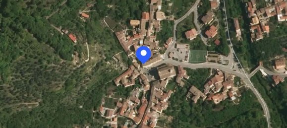 5 rooms Apartment in Lucca, Italy No. 283080 9