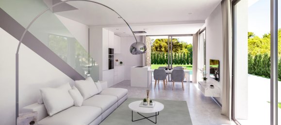 3 bedrooms Villa in Golf Bahia, Spain No. 10649 11