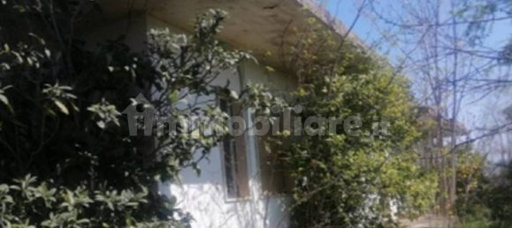 4 bedrooms Apartment in Rosciano, Italy No. 348516 10