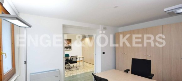 2 bedrooms Apartment in Venice, Italy No. 132547 5