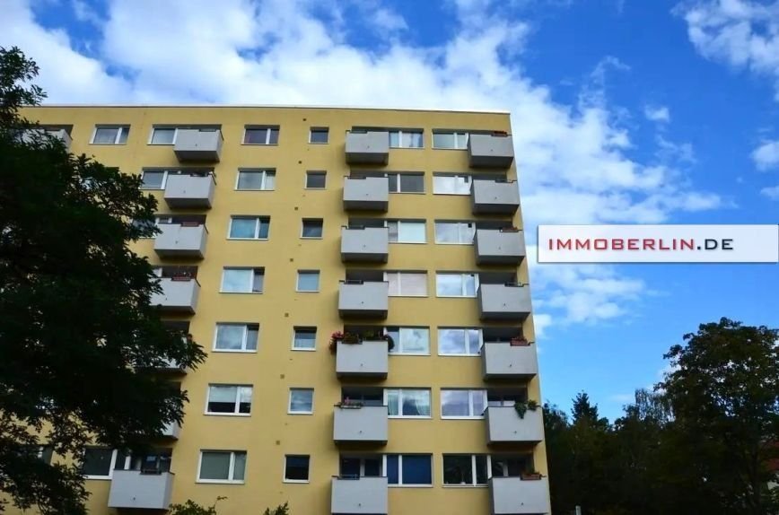 Studio in Berlin, Germany No. 18478