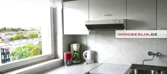 Studio in Berlin, Germany No. 18478 5