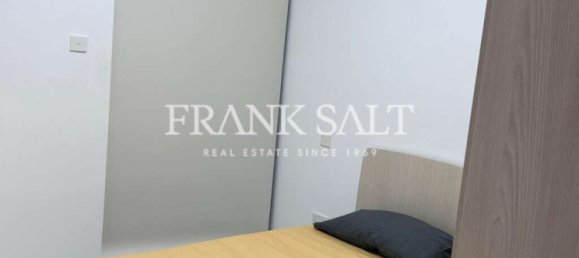 2 غرف نوم بانتهاوس في Qrendi, Malta رقم 8423 6