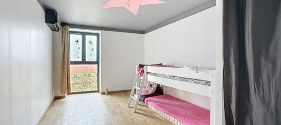 5 bedrooms House in Crespieres, France No. 148260 9