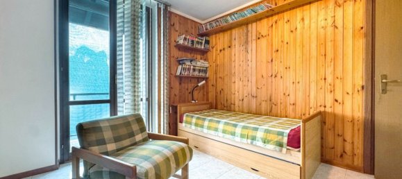 5 bedrooms House in Oleggio, Italy No. 376663 17