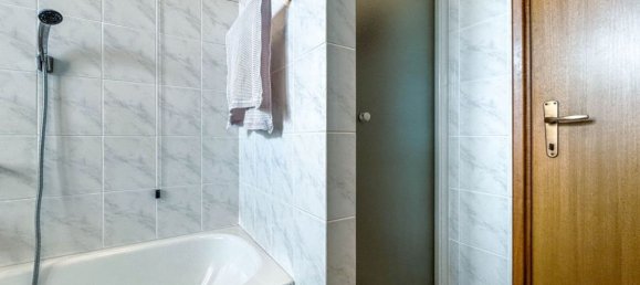 5 bedrooms House in Oleggio, Italy No. 376663 23