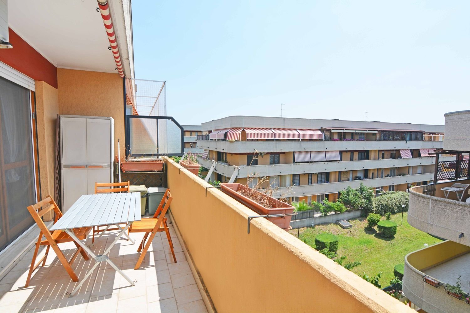 2 bedrooms Apartment in Rome, Italy No. 325149