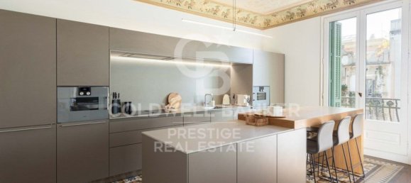 4 bedrooms Penthouse in Eixample, Spain No. 79452 9