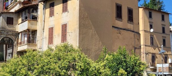 Duplex T6 em Cave, Italy N.º 377761 8